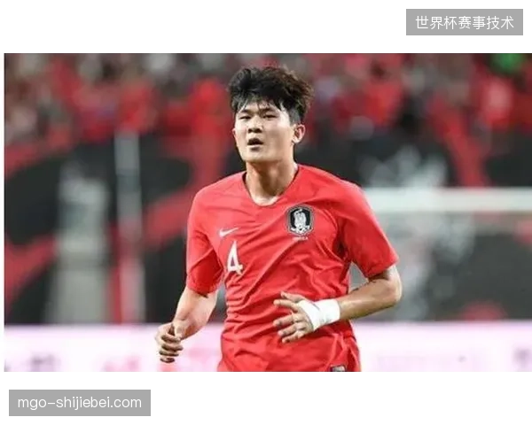 李韩汎作为23岁的中卫在丹麦联赛获得稳定出场，有望成为金玟哉的年轻搭档